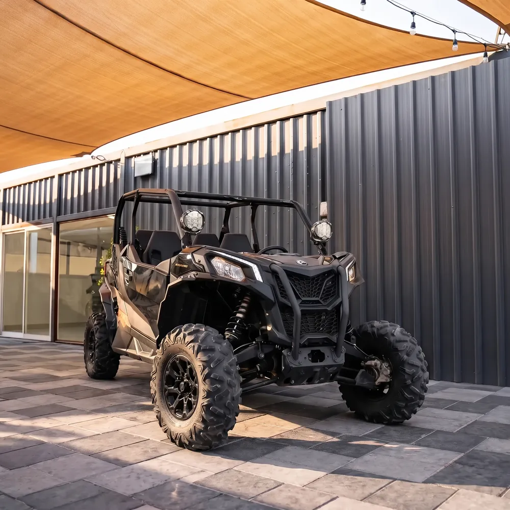 Can-Am Maverick Sport بأربعة مقاعد في مخيم Wild Adventures، دبي