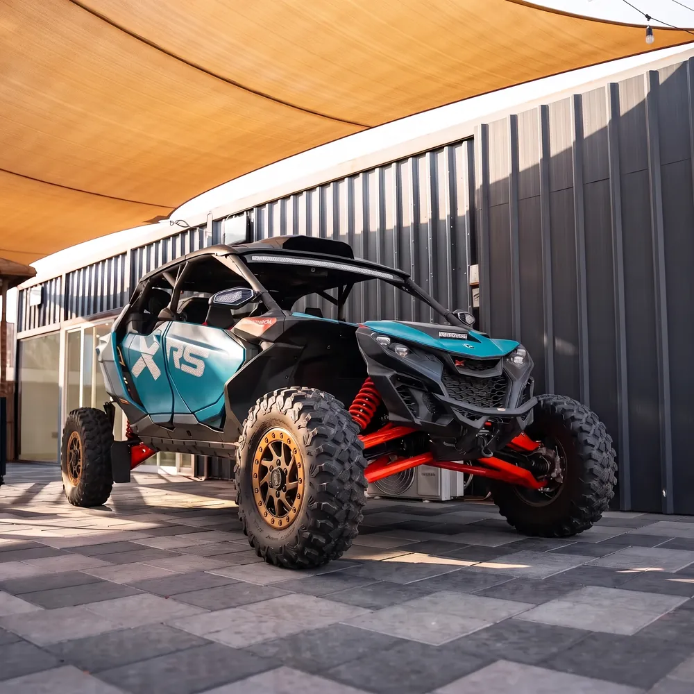 Can-Am Maverick R X RS 4 seats on the Dubai dunes, foto 2